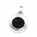 Dije cóncavo grabado con esmalte negro