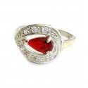 Anillo de plata gota centro rojo con pavé