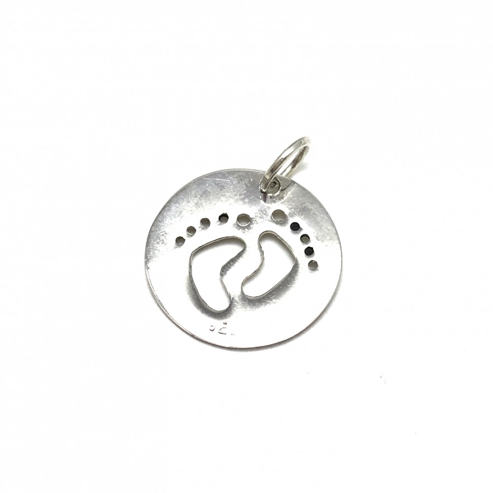 Dije de plata pies calados 25mm