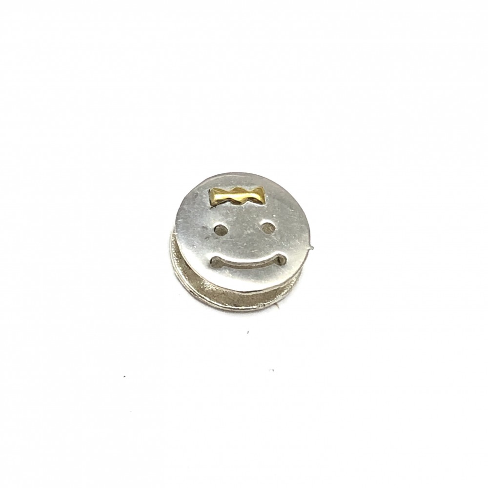 Dije carita con moño de oro 10mm