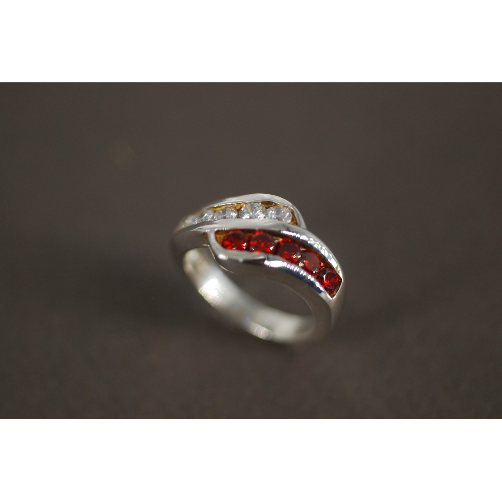 Anillo de Plata cruzado cubic rojo y blanco