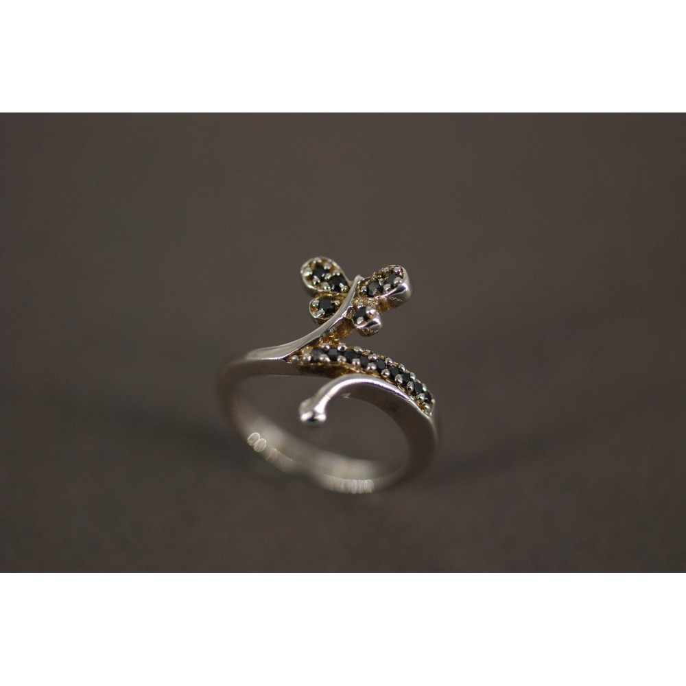 Anillo de Plata mariposa cubic negro